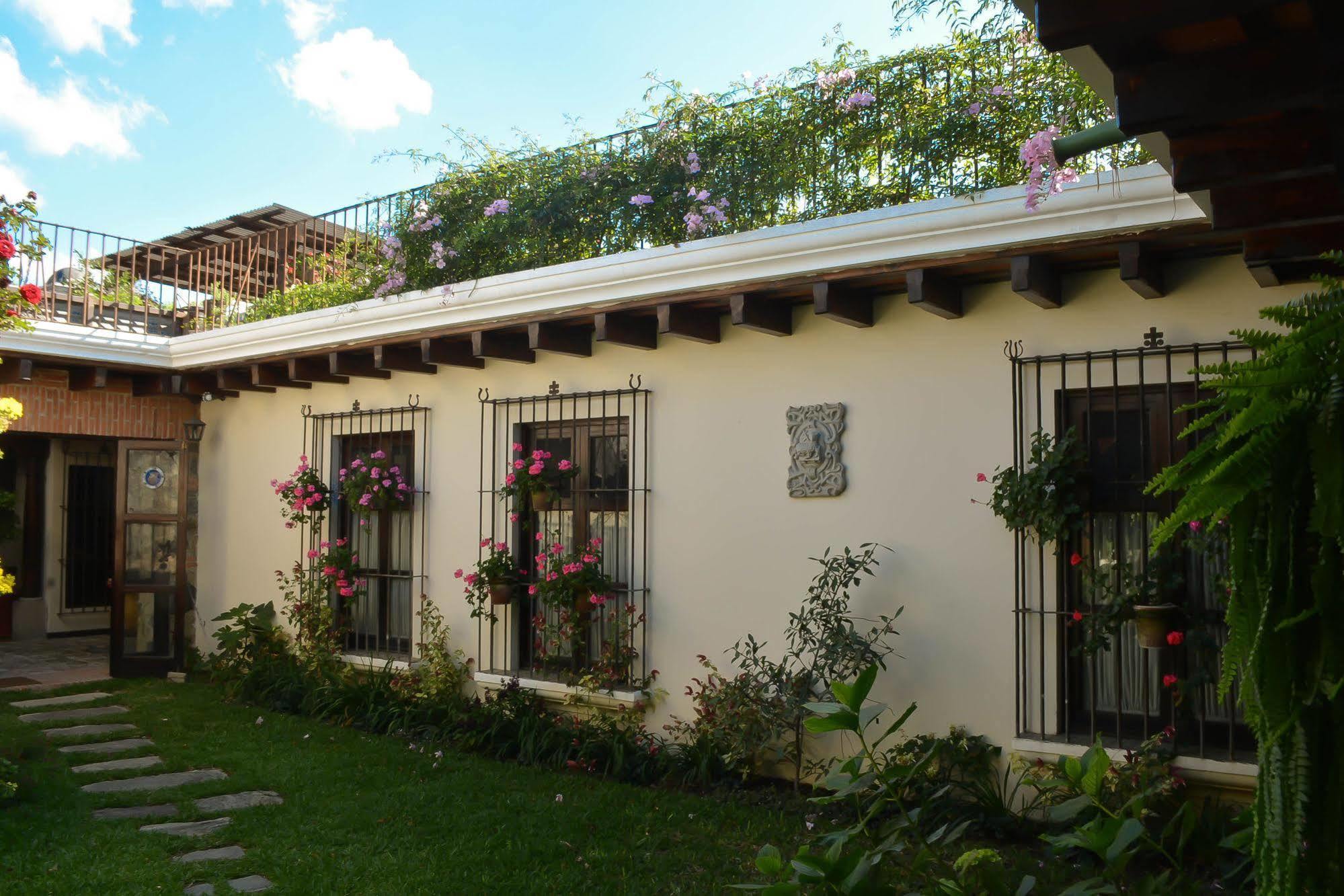 Hotel Sor Juana Антигуа-Гватемала Экстерьер фото