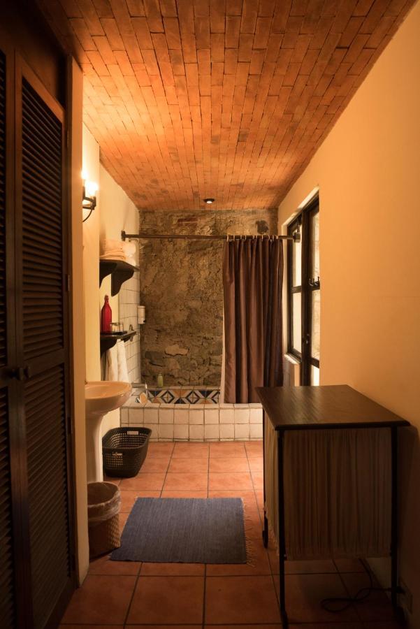 Hotel Sor Juana Антигуа-Гватемала Экстерьер фото
