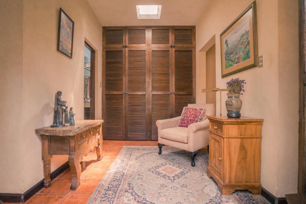 Hotel Sor Juana Антигуа-Гватемала Экстерьер фото